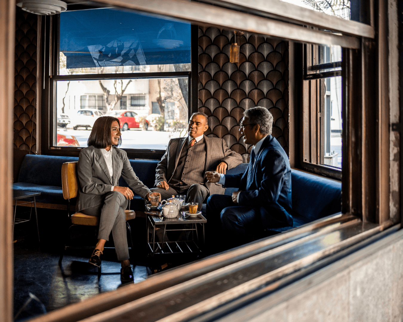 Why Drinking With Colleagues After Work Isn't a Good Idea?